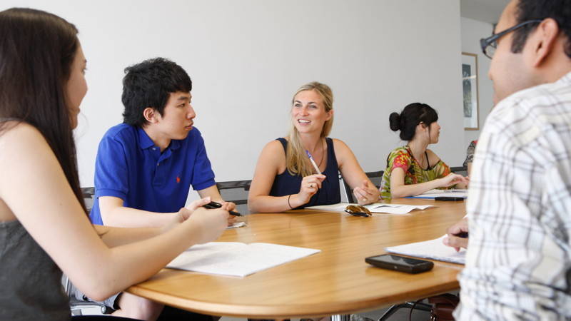 Prospectus_2012_9437_800x450_16-9_sRGBe