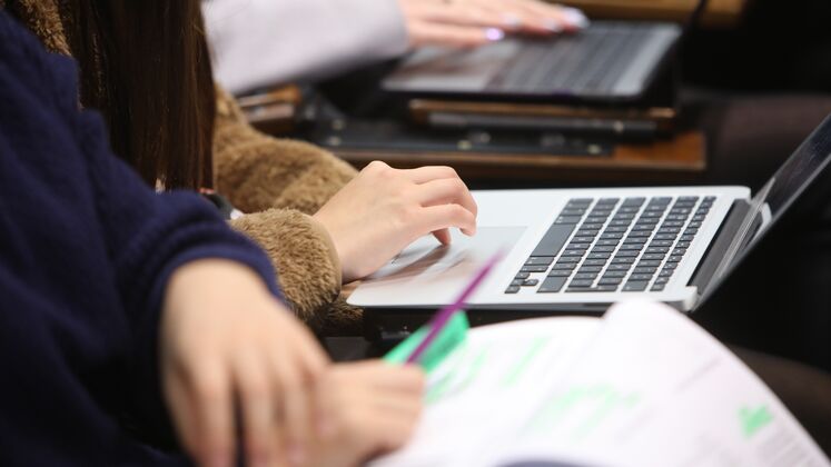 16 9 ratio-Economics_Teaching_0606