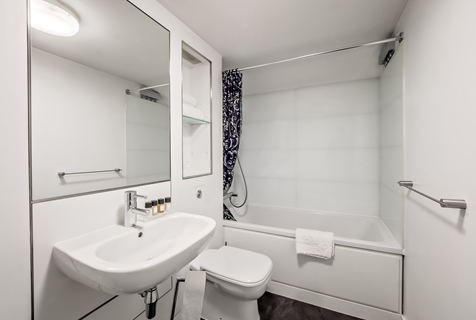 476x320_5lif_dbl_bed_studio_bathroom