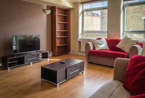 476x320_bw_three_bedroom_apartment_lounge2